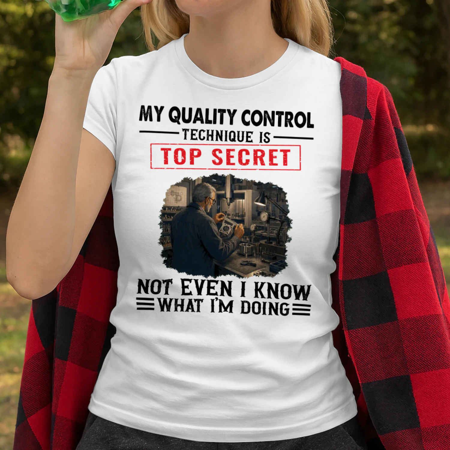 Quality-Control-Tech-technique-white-en