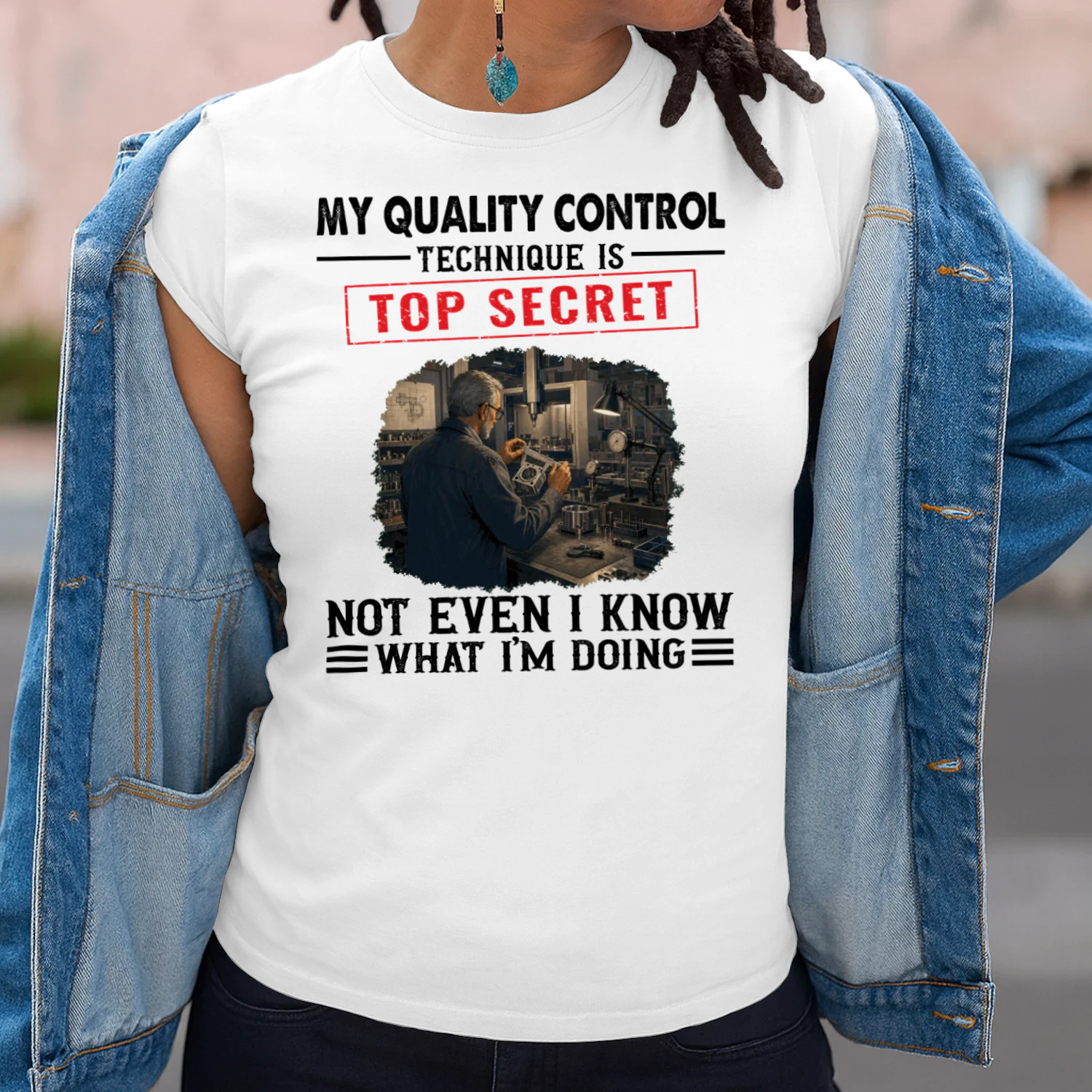 Quality-Control-Tech-technique-white-en