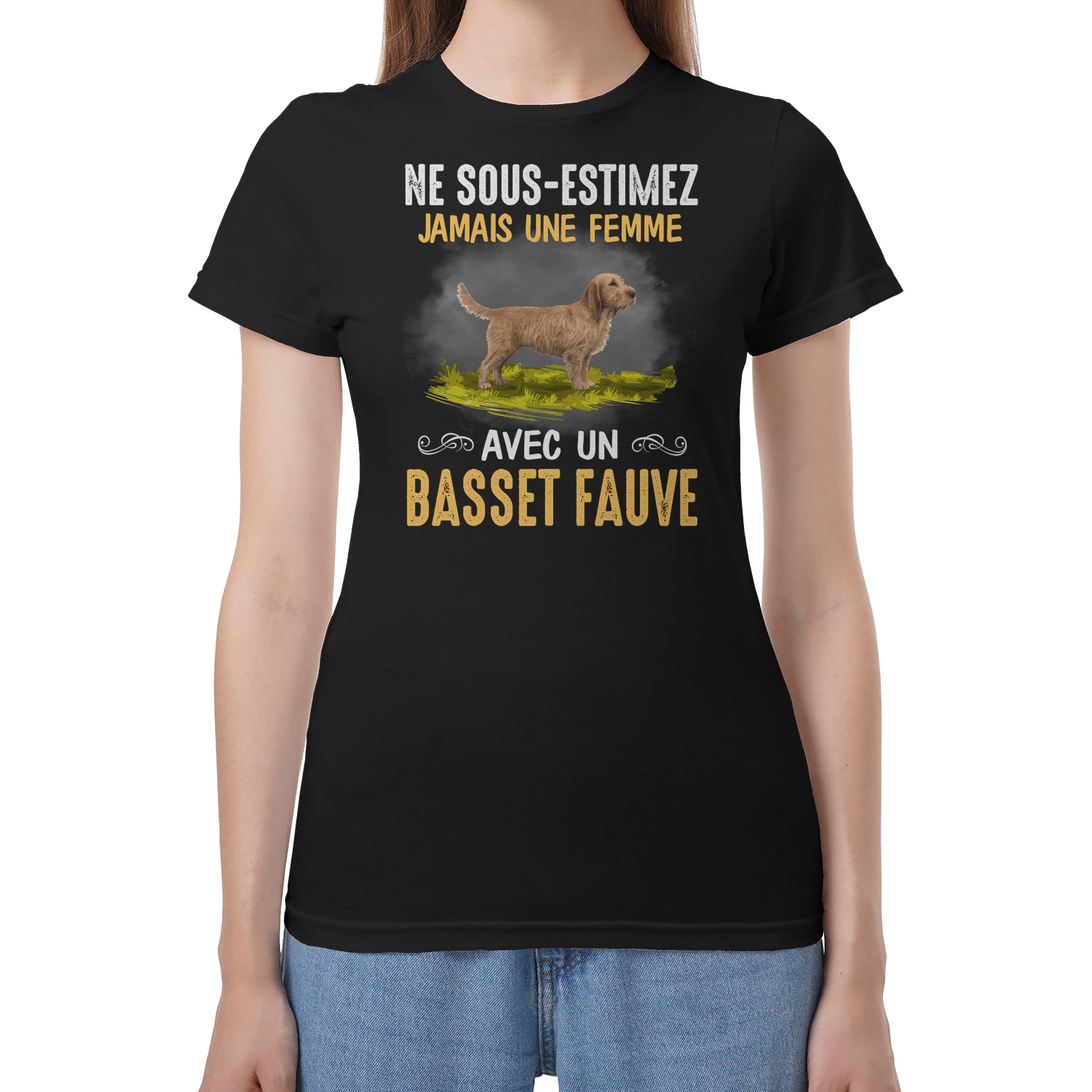 Ne Sous-Estimez Jamais Une Femme Basset Fauve
