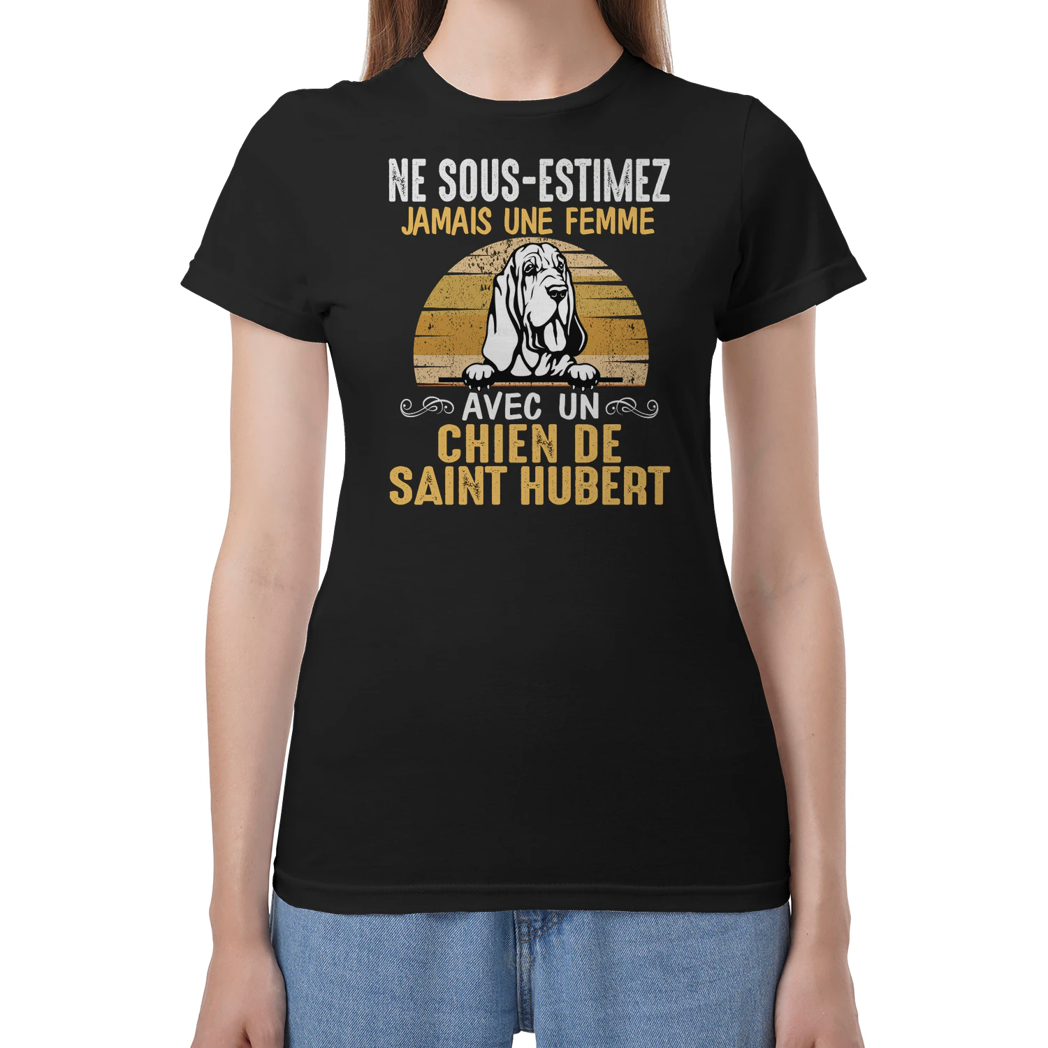 Ne Sous-Estimez Jamais Une Femme Chien de Saint Hubert