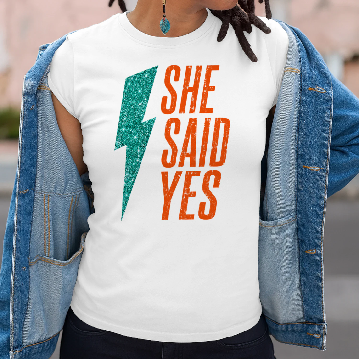 SHE SAID YES Taylor Classic Unisex T-shirt