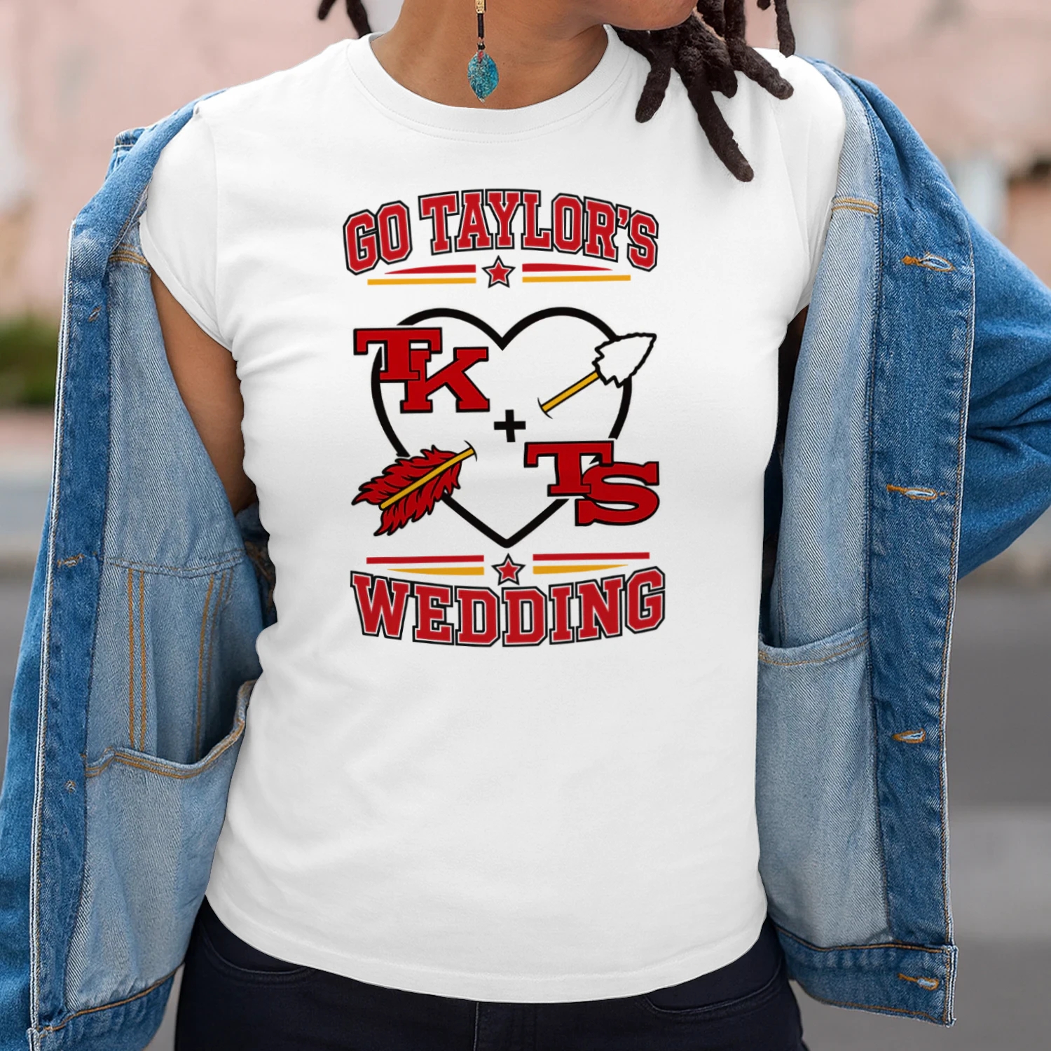 Go Taylor’s Wedding Varsity Football 87 Classic Unisex T-shirt