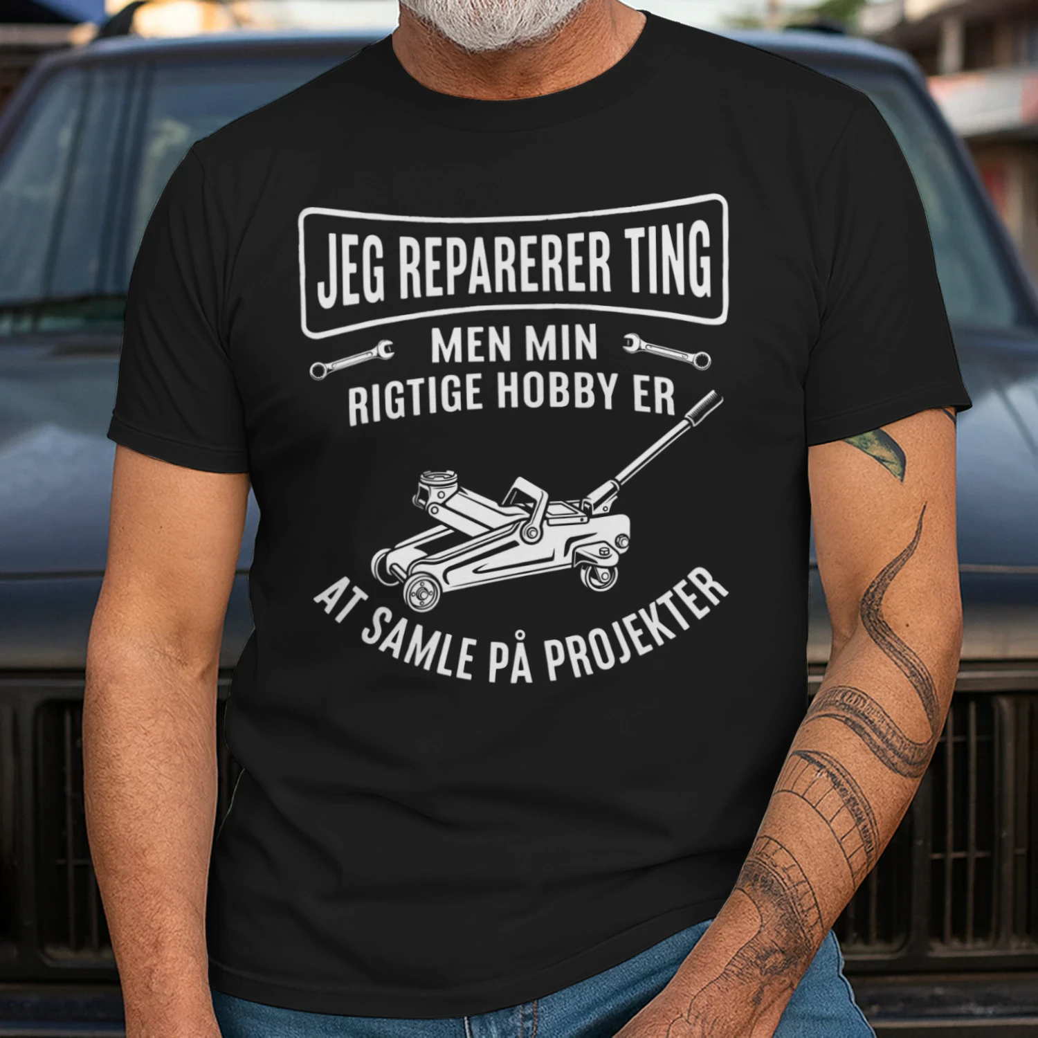 JEG REPARERER TING MEN MIN RIGTIGE HOBBY ER AT SAMLE PÅ PROJEKTER