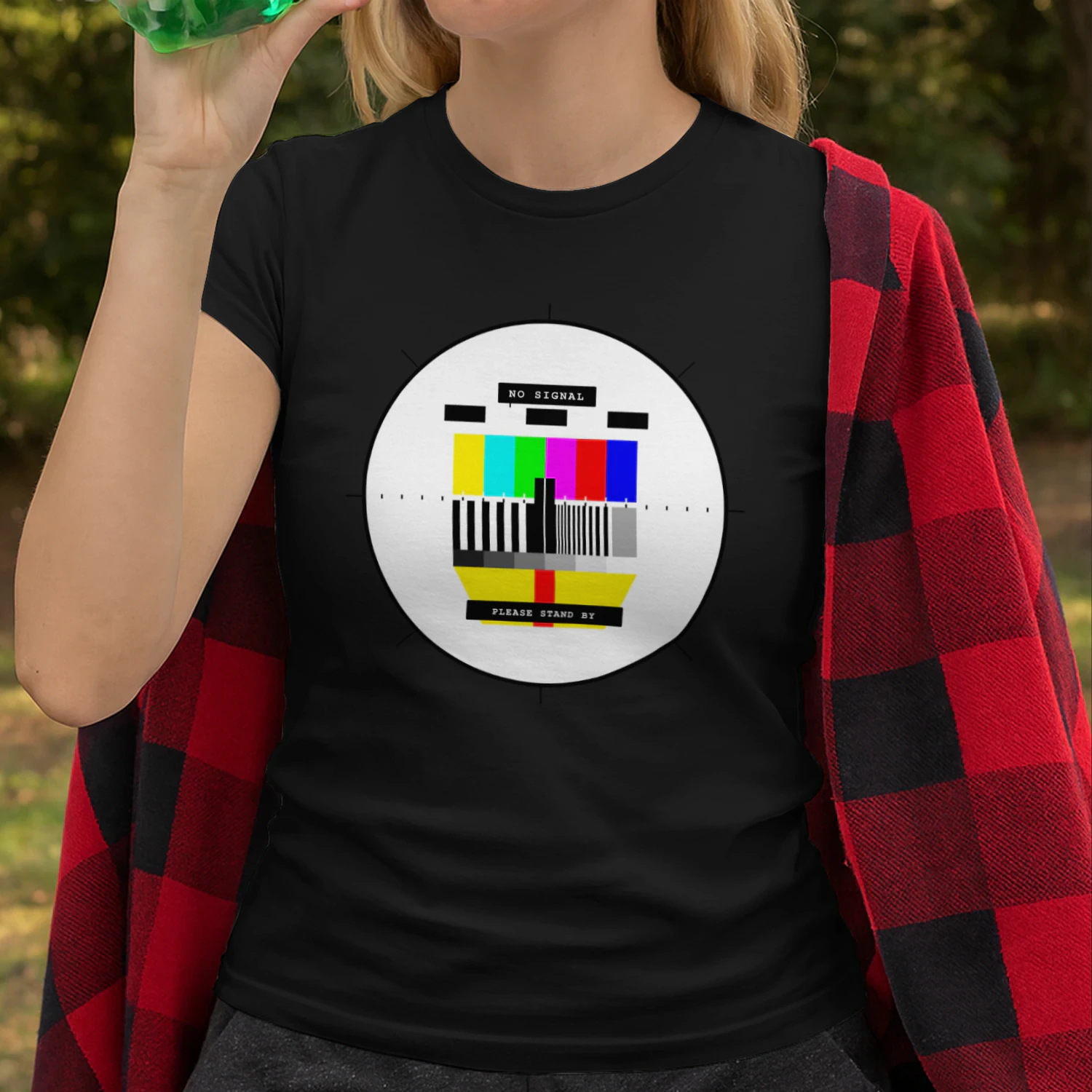 NO SIGNAL™ Retro TV Test Pattern Shirt