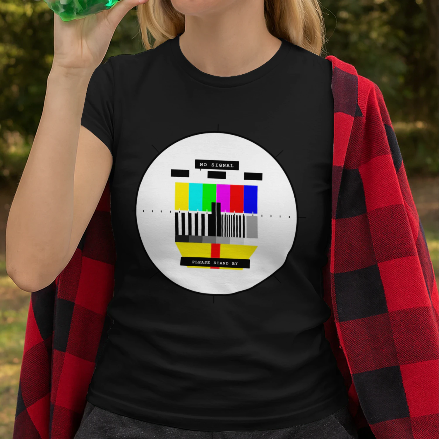NO SIGNAL™ Retro TV Test Pattern Shirt