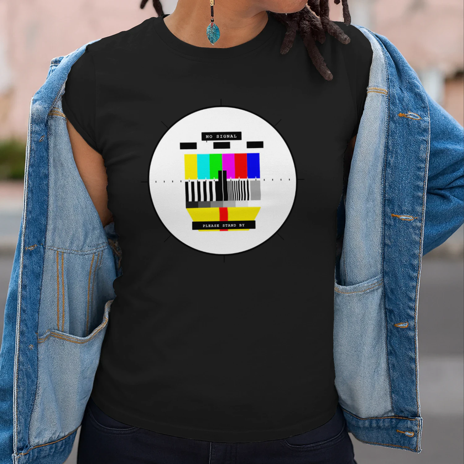 NO SIGNAL™ Retro TV Test Pattern Shirt