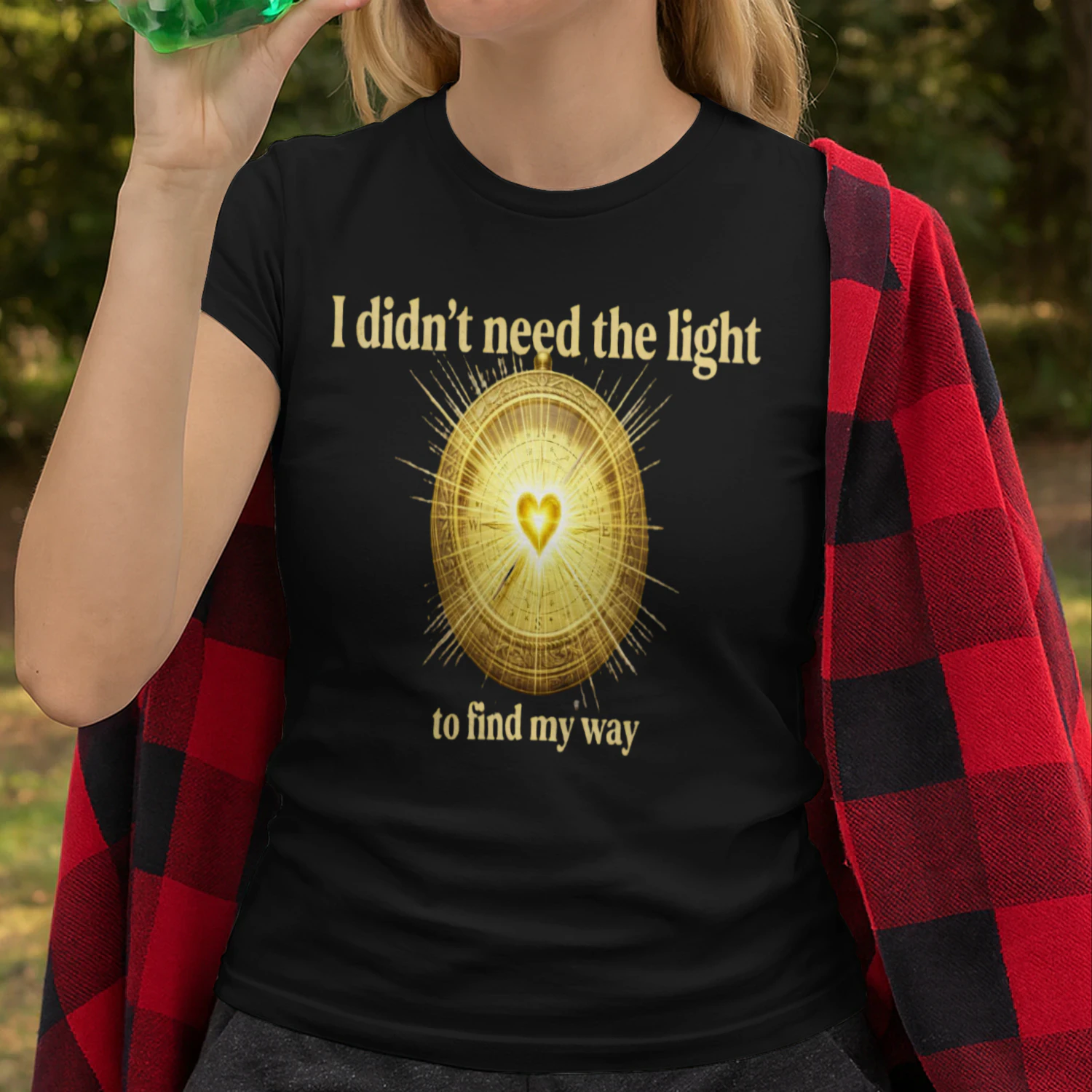Auraluxy Golden Heart Compass Graphic Tee - "I Didn't Need The Light To Find My Way" Quote Shirt